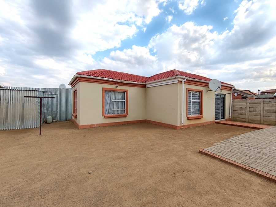 2 Bedroom Property for Sale in Vista Park Free State